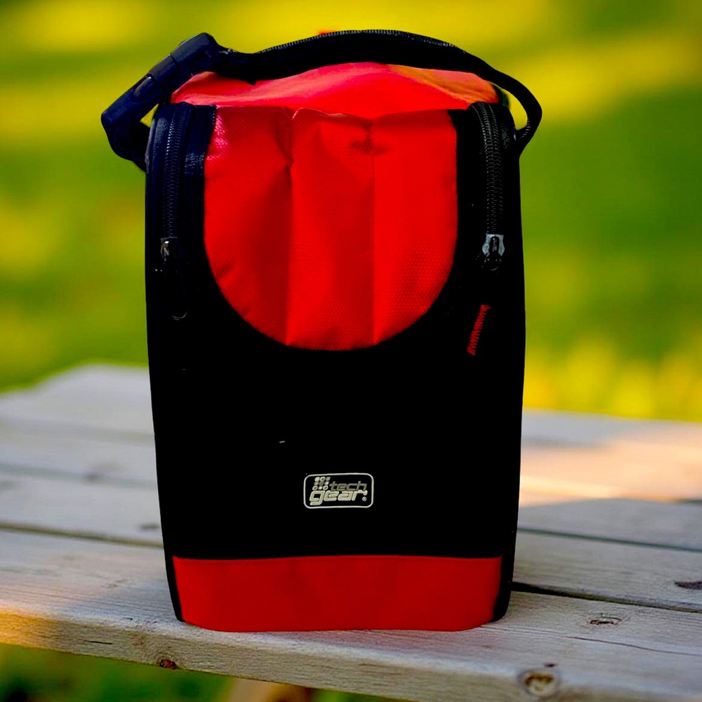 Tech Gear lunch bag zipper top black red hook loop closure padded clip handle